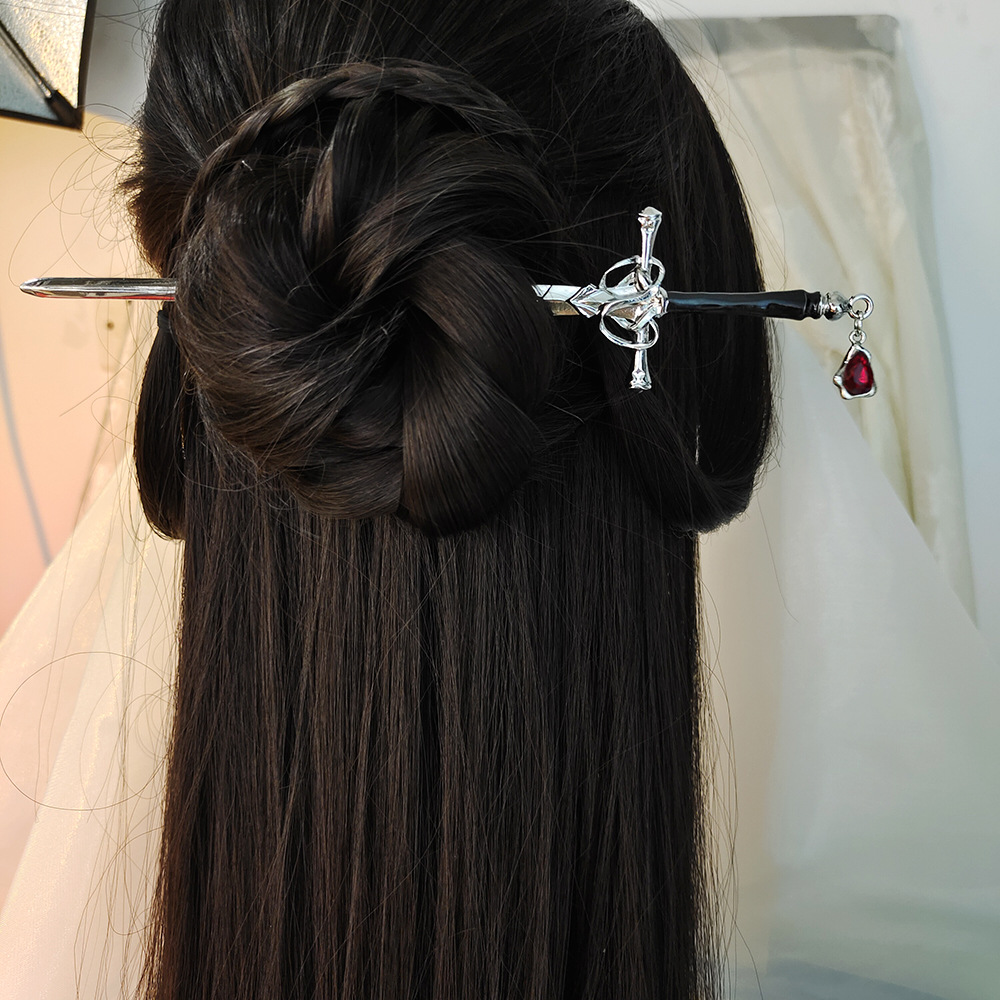 Hair Care Ingredients - Horquilla de metal vintage con forma